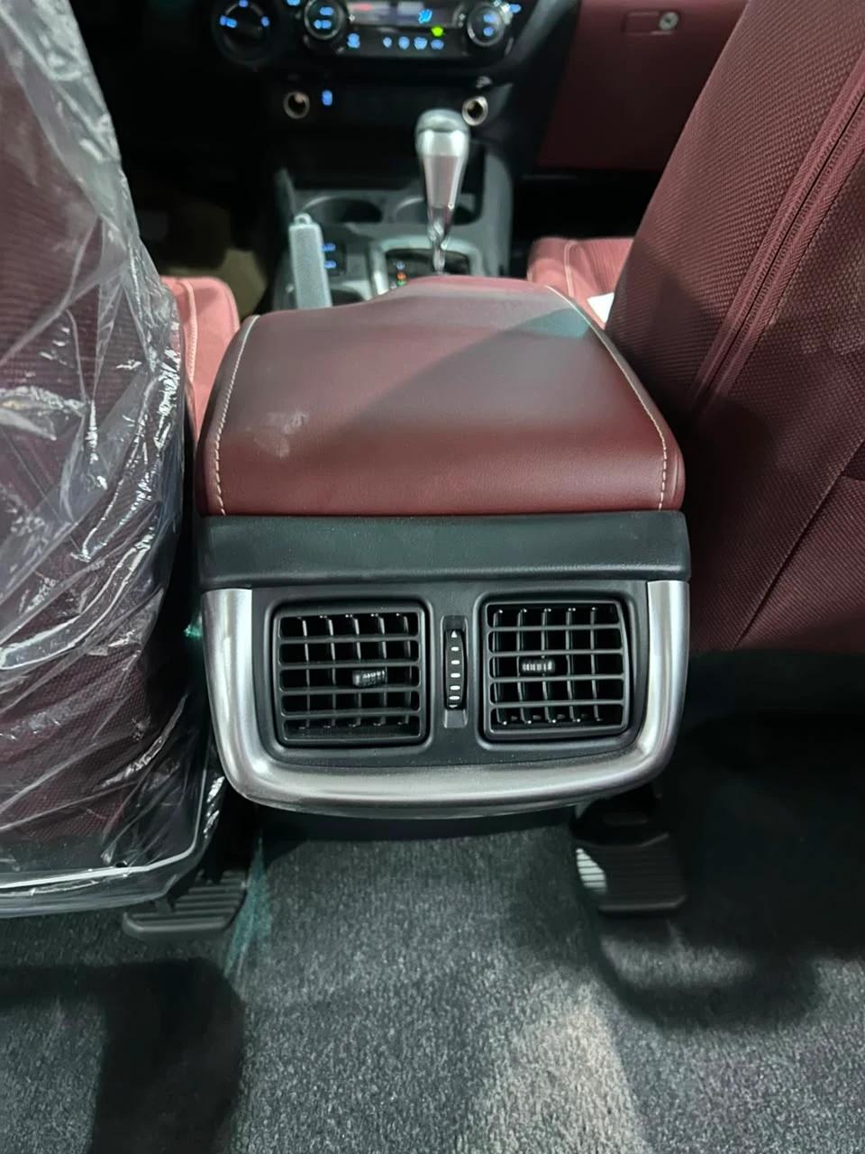 interior image_1