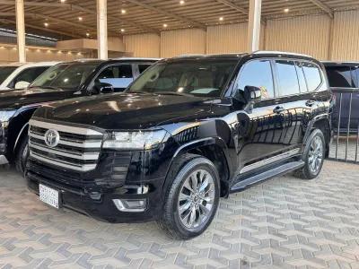 تويوتا لاند كروزر 3.5T GXR1 4WD AUTO 2024 logo