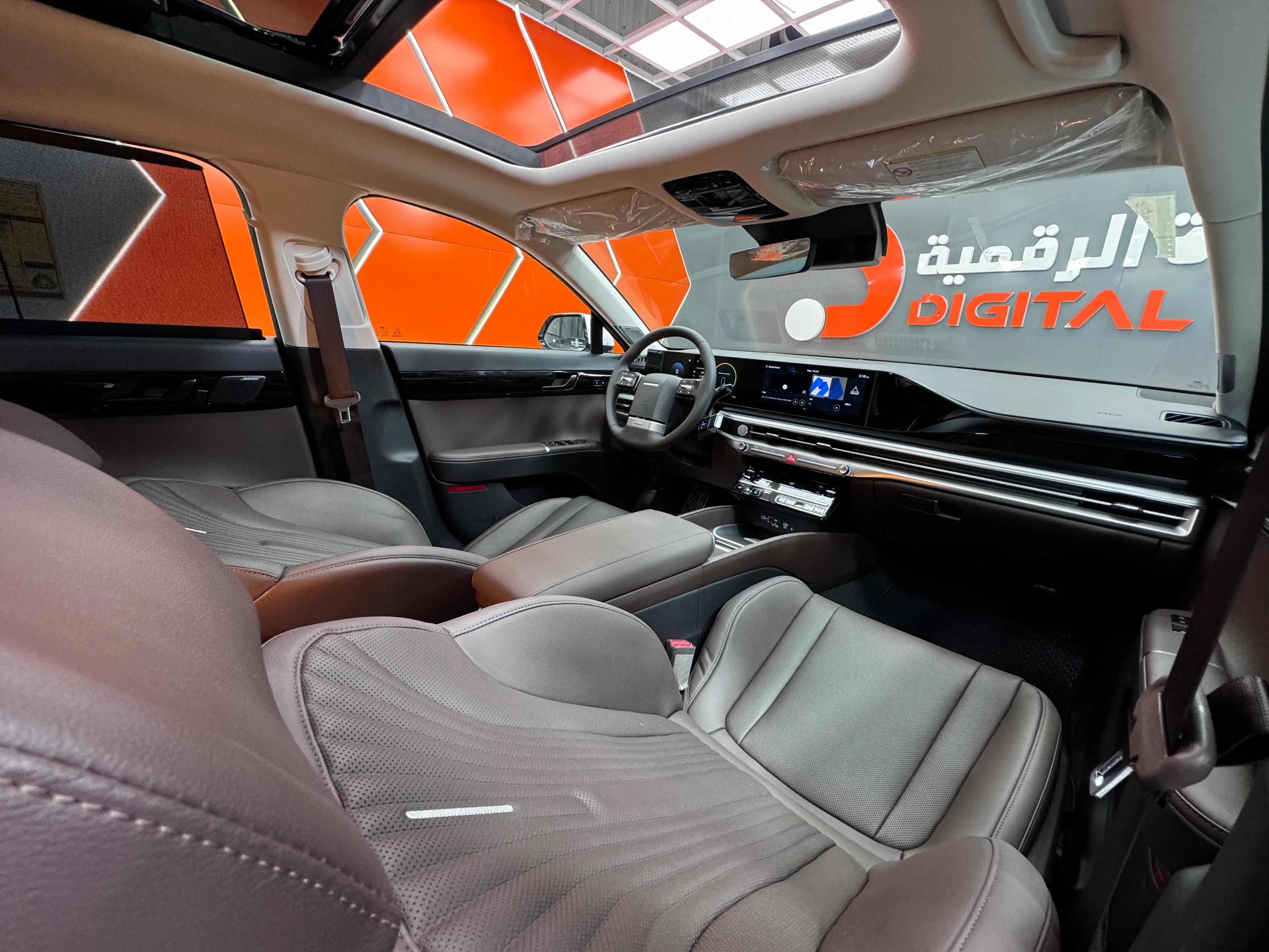 interior image_0