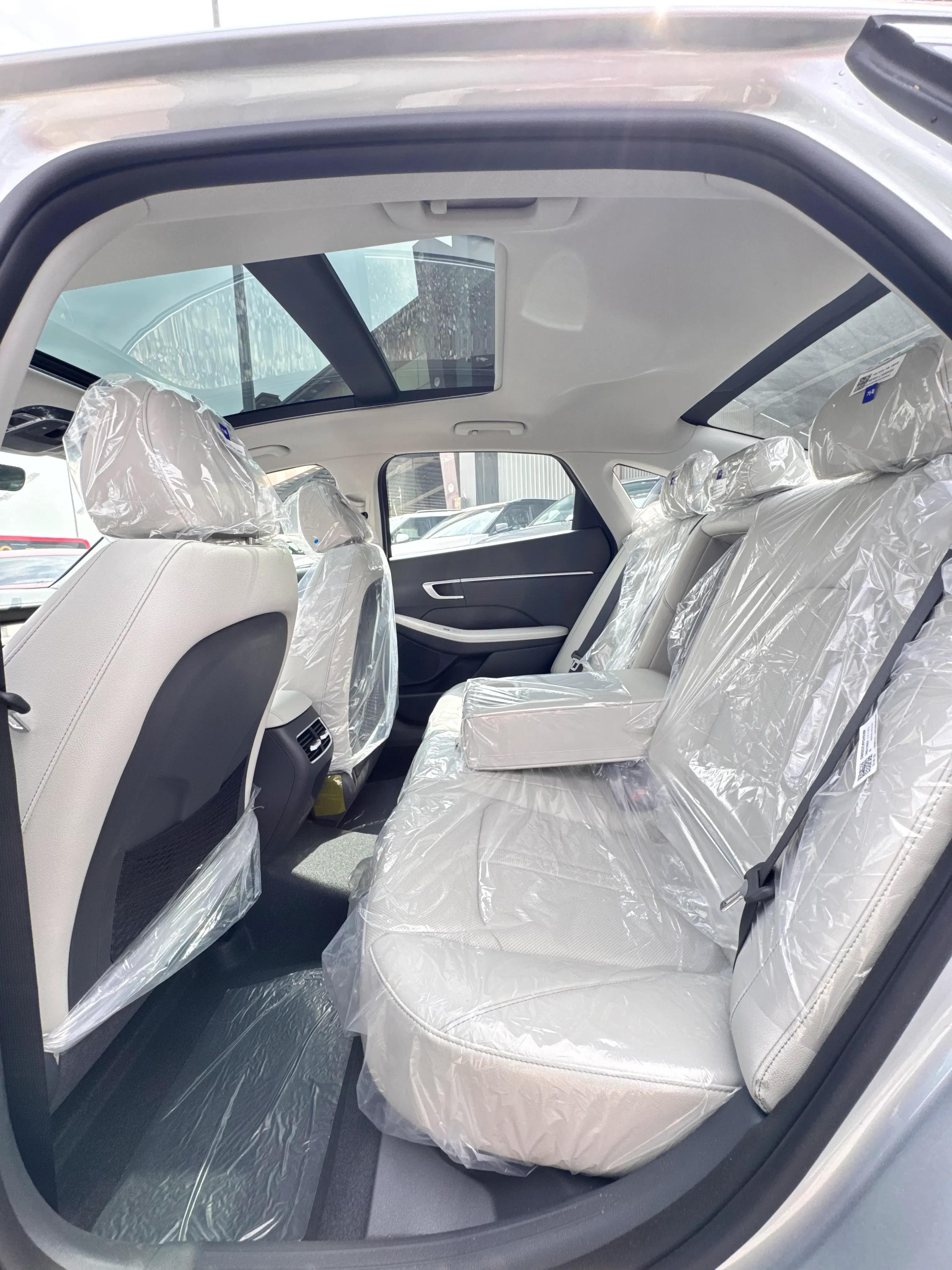 interior image_3
